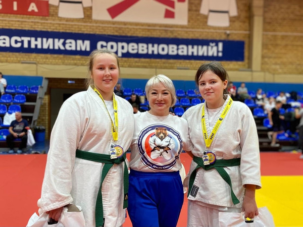 Две медали на межрегиональном турнире по дзюдо в Челябинске