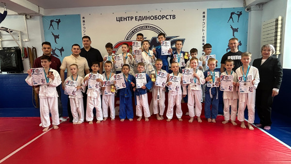 Первые шаги к победам: итоги соревнований по дзюдо и самбо среди новичков в Центре единоборств "Дёма"