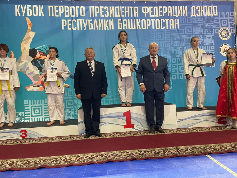 Девять медалей у дзюдоисток ЦРЕ Дёма на столичном первенстве в г. Уфе